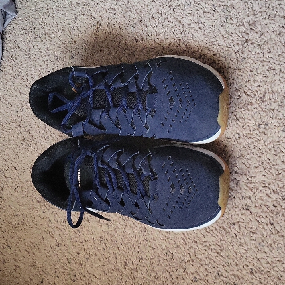 Blue Nike Lunar Fingertrap